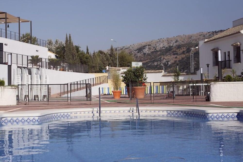 Hotel Mencia Subbetica Dona Mencia Exterior photo